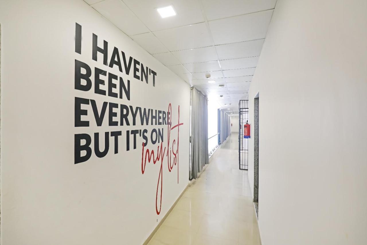 Hotel Gokul Solitaire, Surat Bhatha Zewnętrze zdjęcie