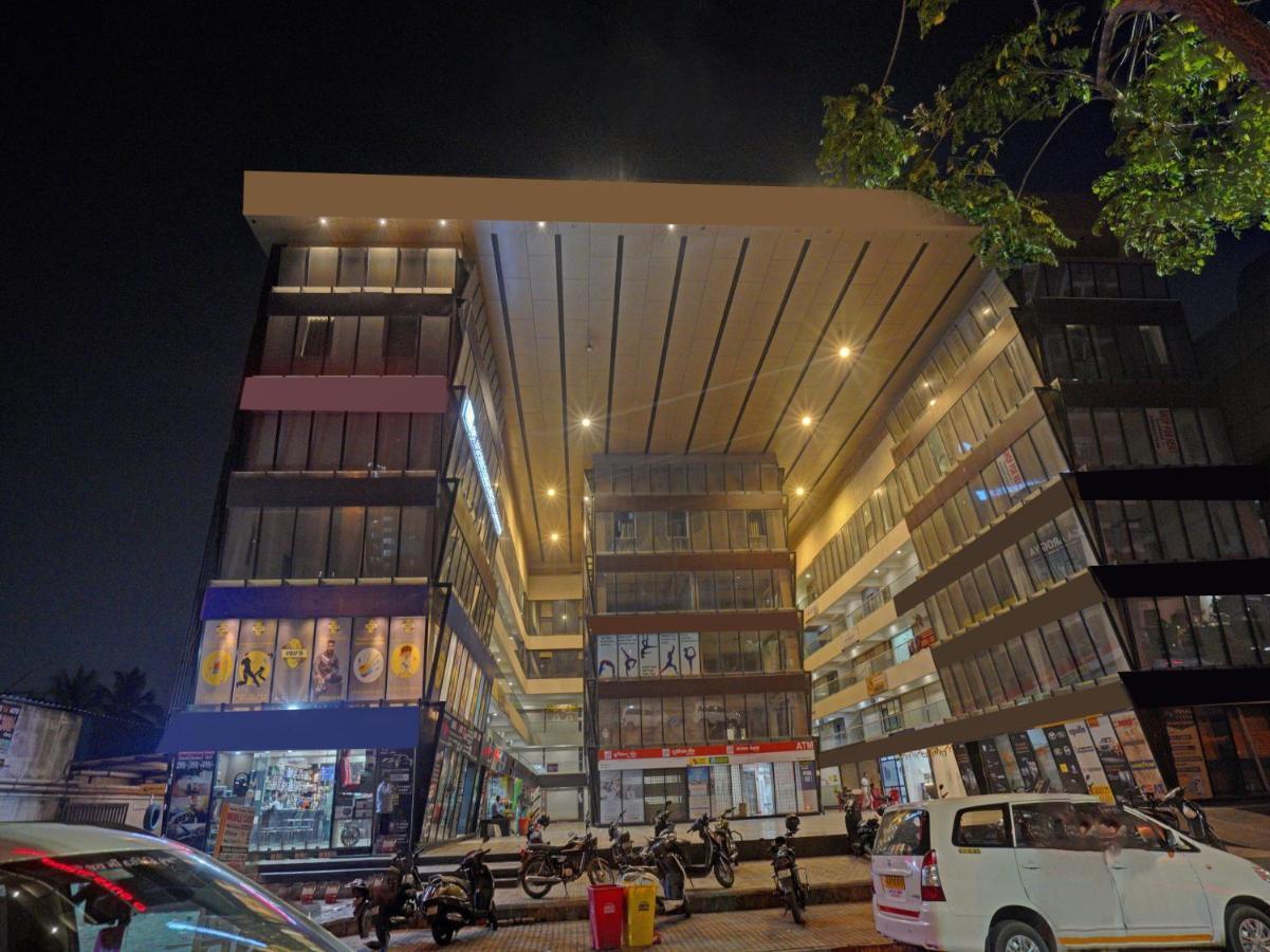 Hotel Gokul Solitaire, Surat Bhatha Zewnętrze zdjęcie