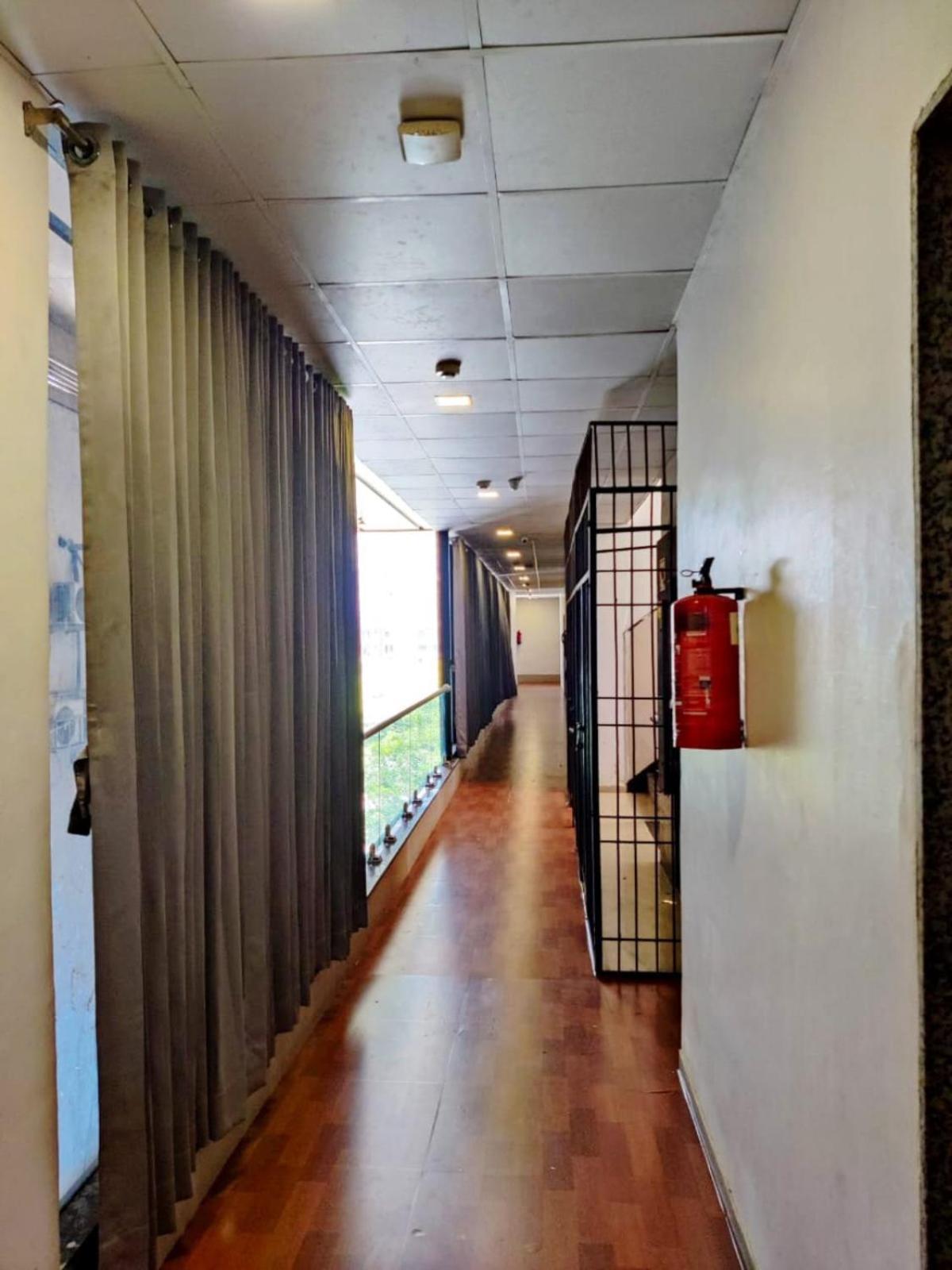 Hotel Gokul Solitaire, Surat Bhatha Zewnętrze zdjęcie